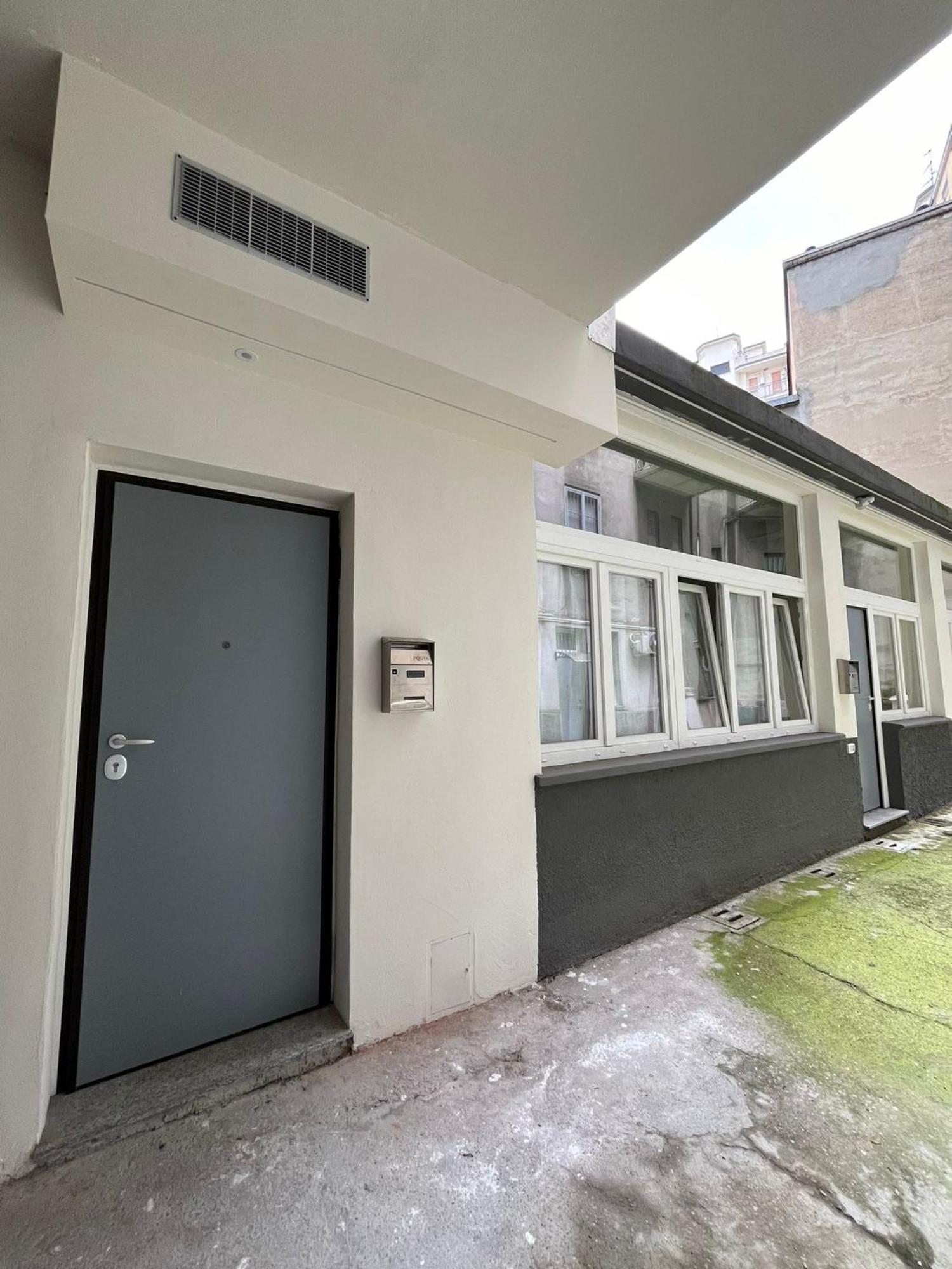 Monolocale Piazza Gambara M1 Apartment Milan Luaran gambar